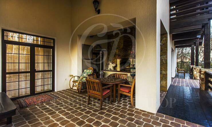 Лот-11572-381211 аренда дома Рублево-Успенское шоссе Изумрудный век