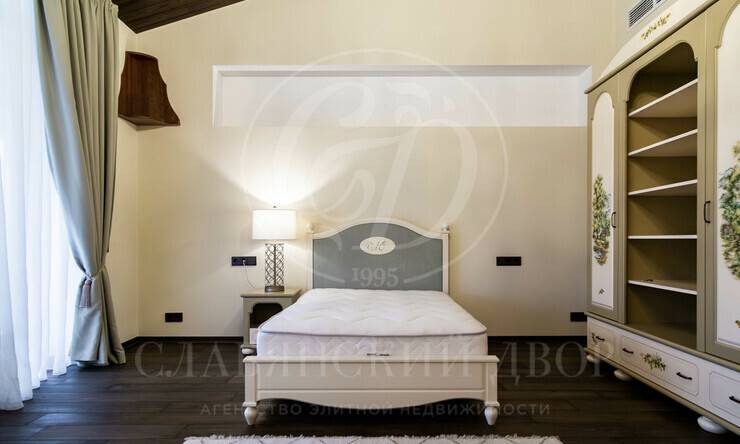 Лот-11586-382143 продажа дома Новорижское шоссе Миллениум парк