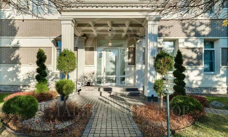 Лот-8317-382492 продажа дома Новорижское шоссе Бенилюкс