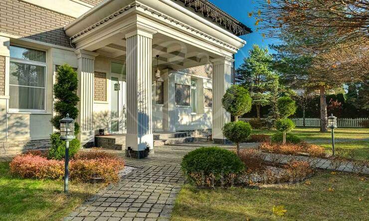 Лот-8317-382493 продажа дома Новорижское шоссе Бенилюкс