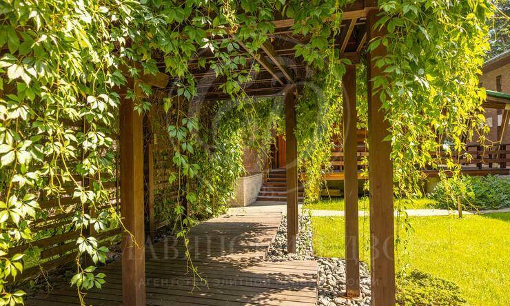 Лот-11686-389939 продажа дома Сколковское шоссе ФРМУ (КП Фонда развития Международного университета)