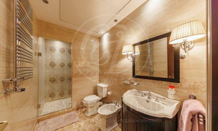 Лот-8356-397754 продажа дома Рублево-Успенское шоссе Жуковка 21 (XXI)