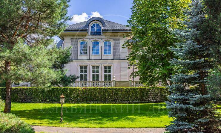 Лот-8356-397772 продажа дома Рублево-Успенское шоссе Жуковка 21 (XXI)