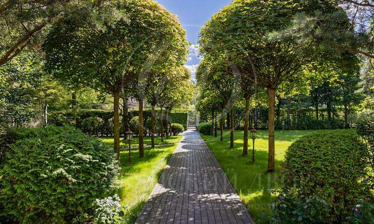 Лот-8356-397775 продажа дома Рублево-Успенское шоссе Жуковка 21 (XXI)