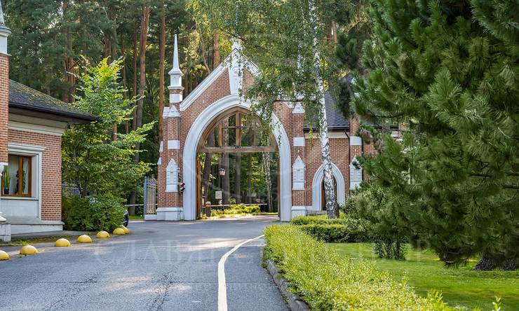 Лот-8631-398893 продажа дома Рублево-Успенское шоссе Сады Майендорф (бывшая территория санатория Барвиха)