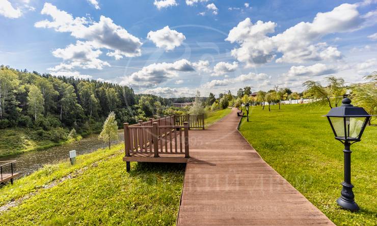 Лот-8364-399007 продажа дома Рублево-Успенское шоссе Резиденция Березки