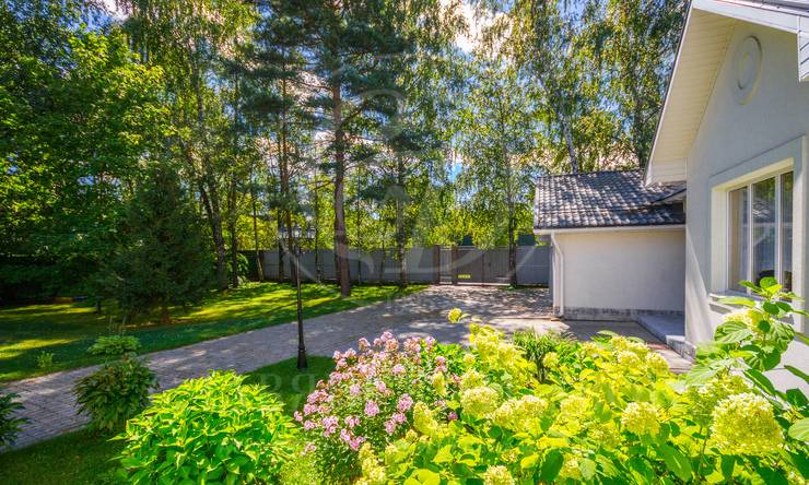 Лот-153-399092 посёлок Буран (поселок ГРУ) Рублево-Успенское шоссе Раздоры