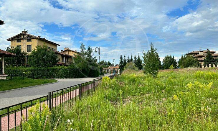 Лот-11763-400483 продажа участка Новорижское шоссе Маленькая Италия