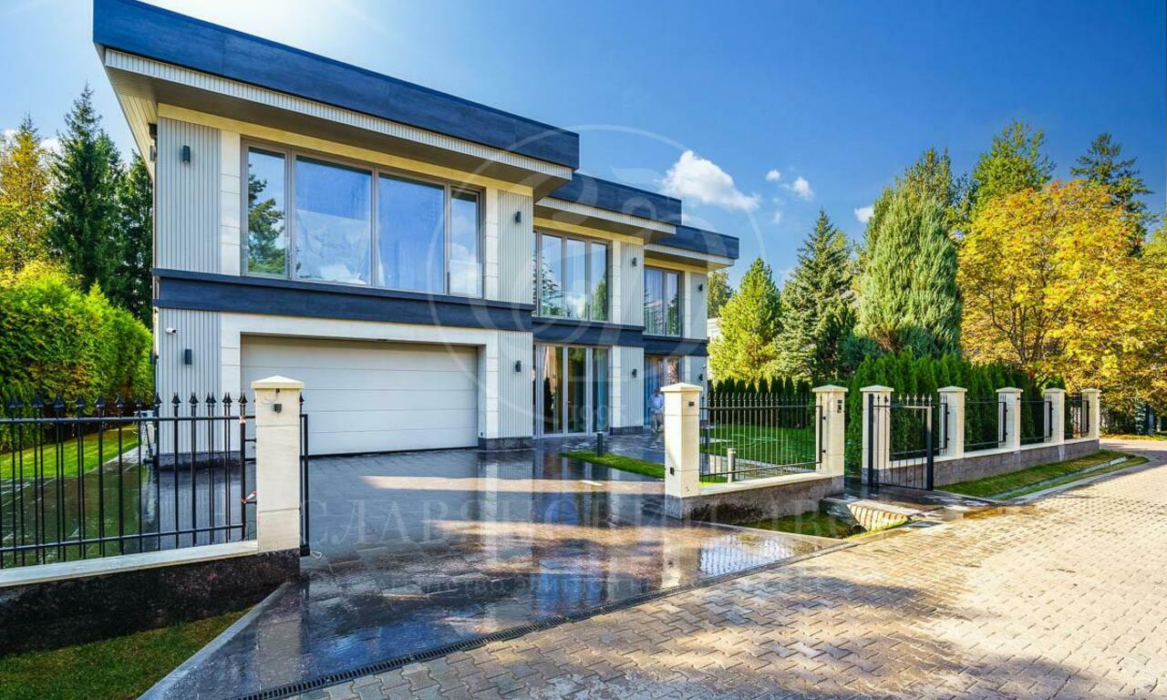 На продажу дом в поселке Николино (Новое Николино)