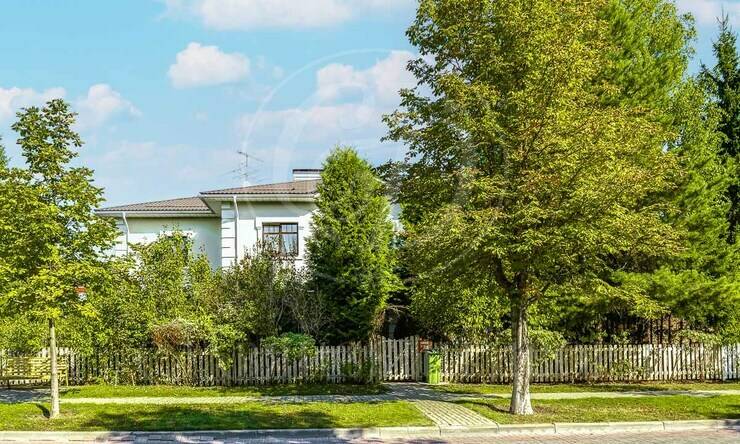 Лот-9489-403543 аренда дома Новорижское шоссе Бенилюкс