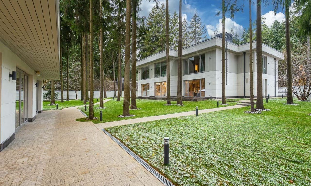 На продажу дом в поселке Грибово
