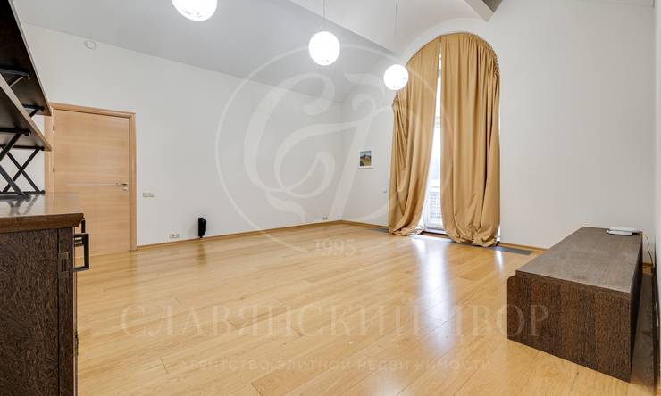 Лот-8139-406964 аренда дома Рублево-Успенское шоссе Жуковка