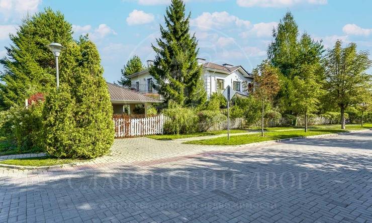 Лот-11902-410479 продажа дома Новорижское шоссе Бенилюкс