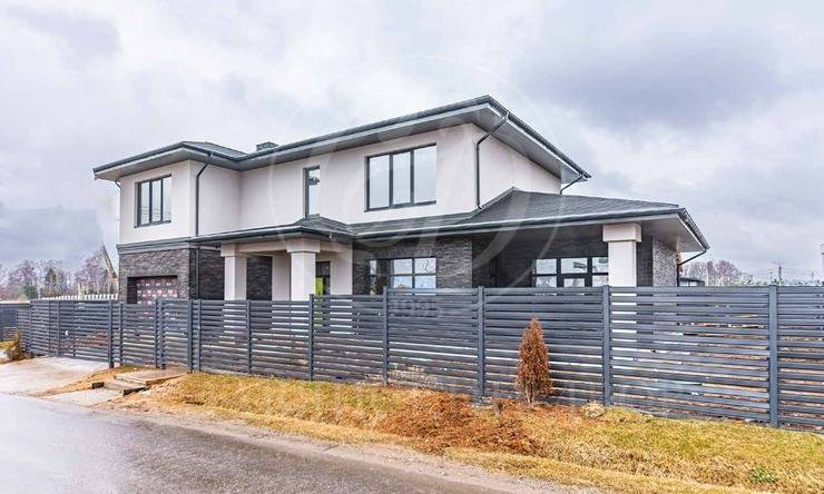 На продажу дом в поселке Аносино