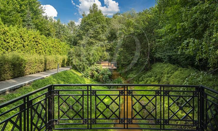 Лот-6355-424654 продажа дома Рублево-Успенское шоссе Жуковка 21 (XXI)