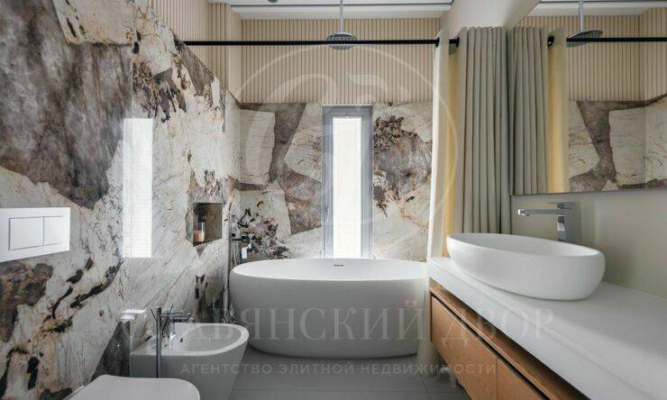 Лот-11806-425718 продажа дома 1-е Успенское шоссе Gorki Lake (Горки Лейк)