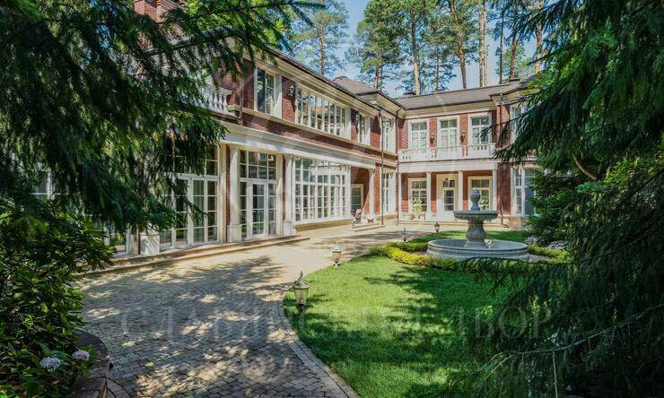 Лот-12239-433120 продажа дома Рублево-Успенское шоссе Жуковка  Академическая