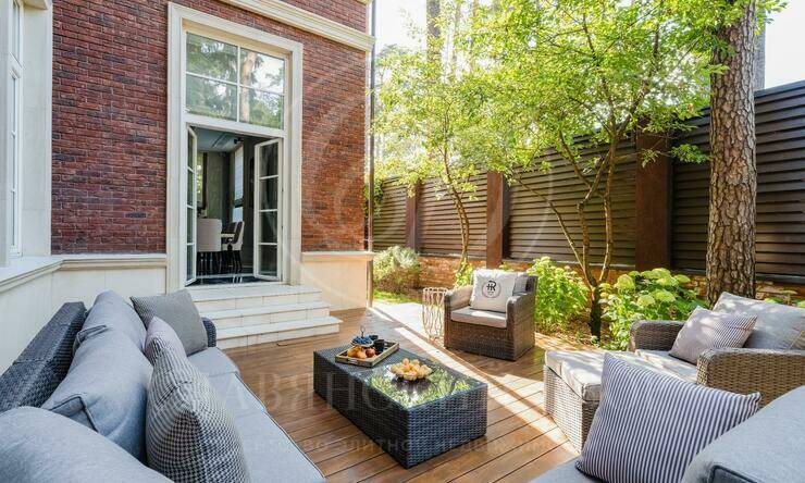 Лот-12239-433123 продажа дома Рублево-Успенское шоссе Жуковка  Академическая