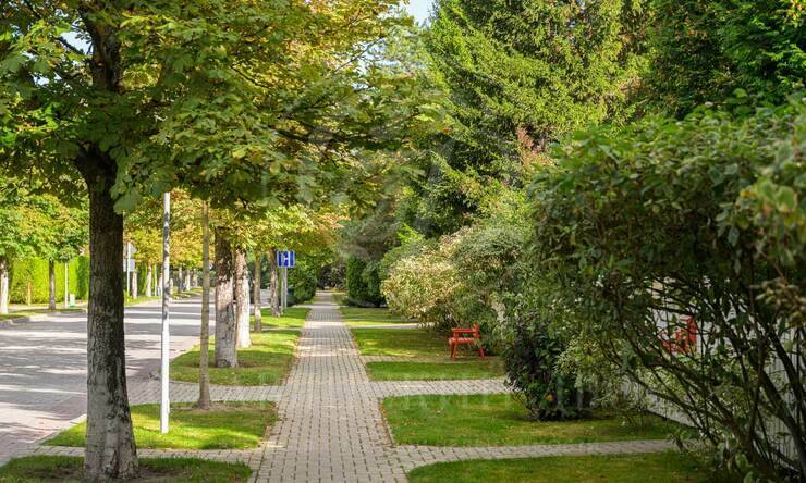 Лот-12238-433143 продажа участка Новорижское шоссе Бенилюкс