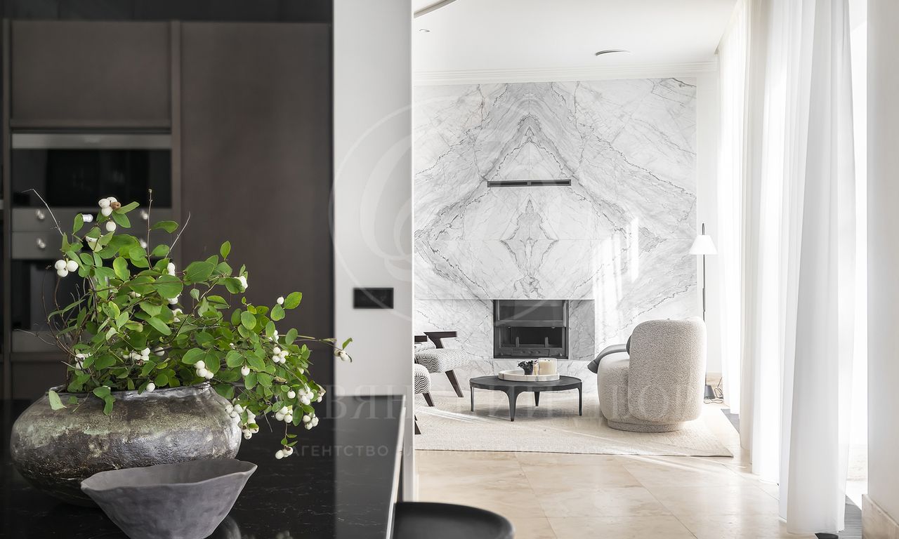 На продажу дом в поселке Лебединое озеро