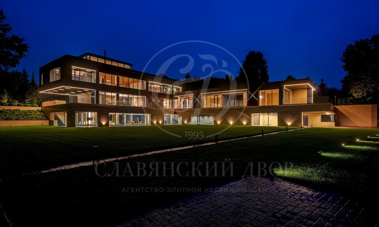 На продажу дом в поселке Рублёвские горки