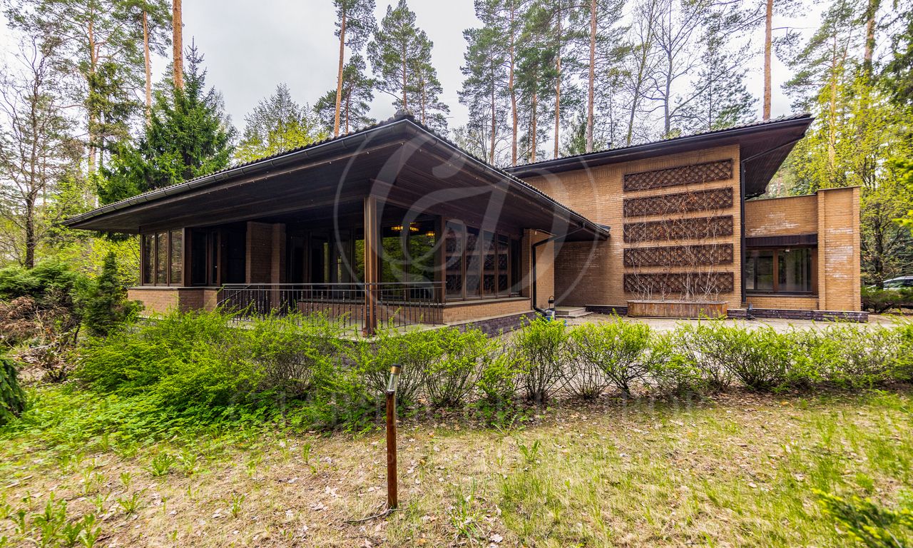 На продажу дом в поселке Грибово