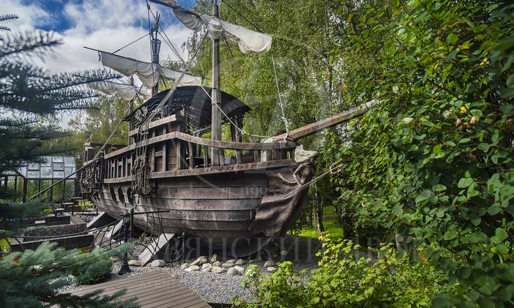 Лот-12157-435388 аренда дома Рублево-Успенское шоссе Шато Соверен (Chateau Souverain)