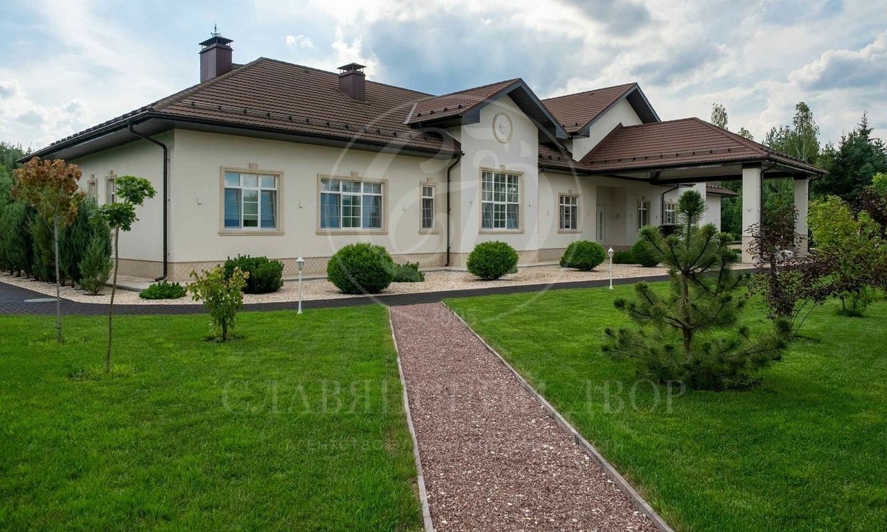 На продажу дом в поселке Успенские Усадьбы