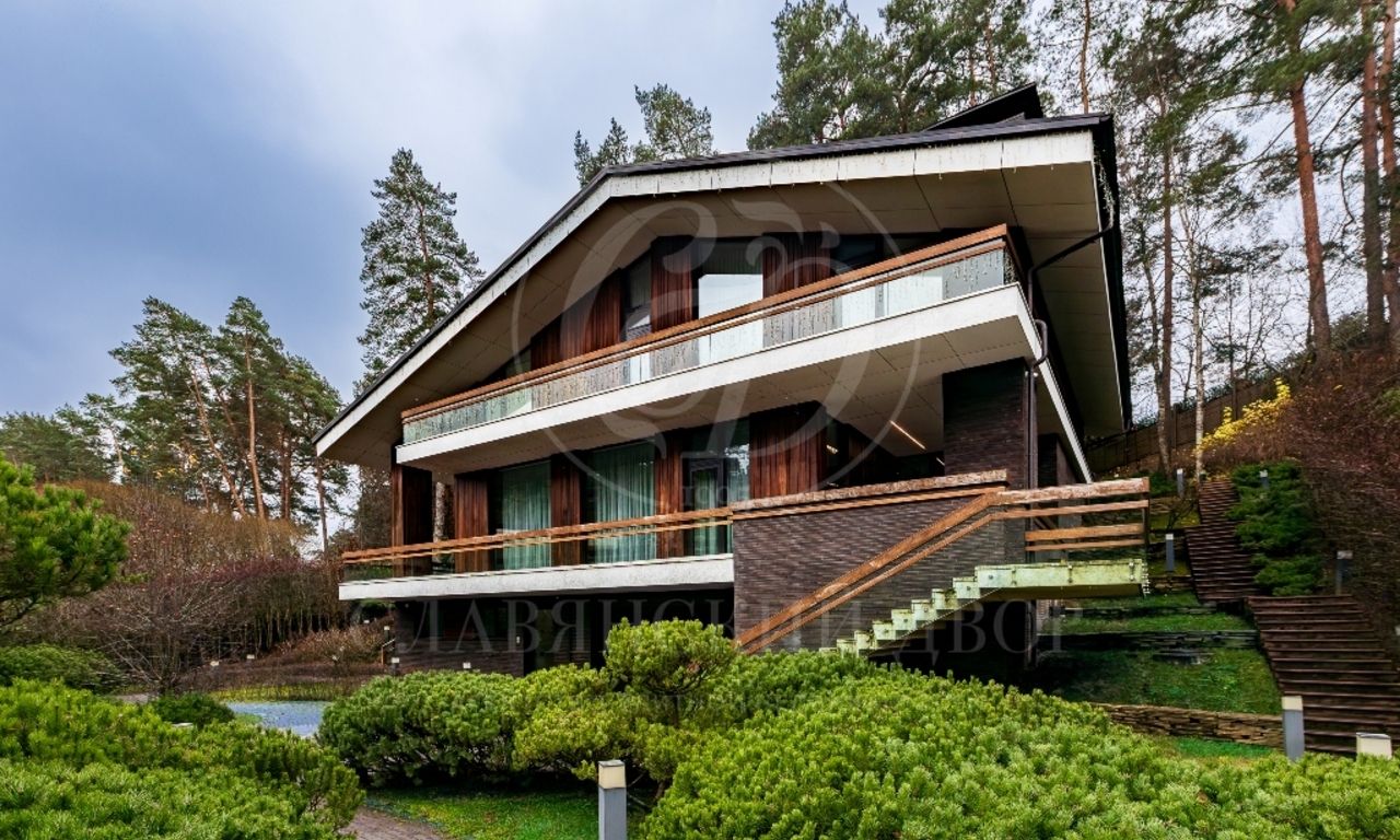 На продажу дом в поселке Мособлдачи (ТСЖ Барвиха)