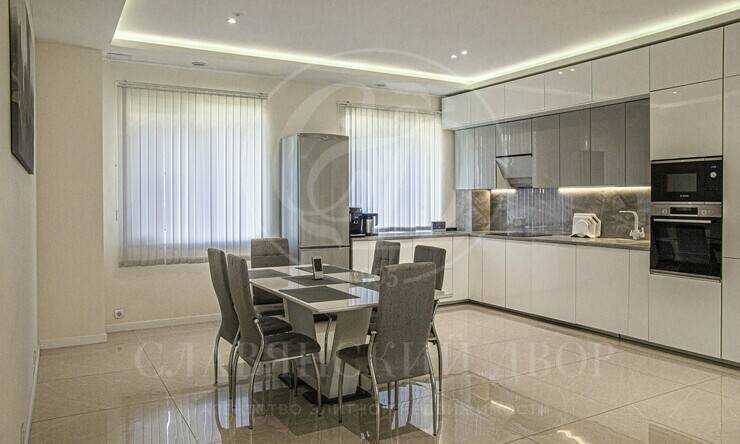 Лот-12139-436269 продажа дома Рублево-Успенское шоссе Подушкинское лесничество