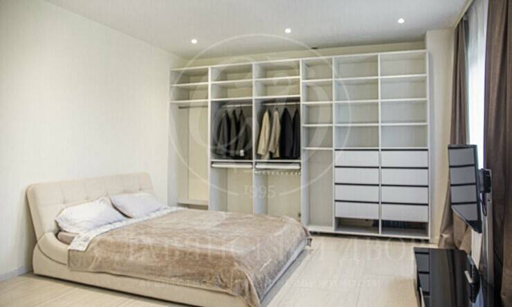 Лот-12139-436274 продажа дома Рублево-Успенское шоссе Подушкинское лесничество