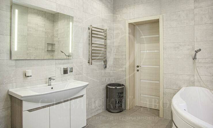 Лот-12139-436281 продажа дома Рублево-Успенское шоссе Подушкинское лесничество