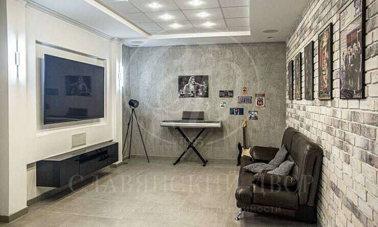 Лот-12139-436288 продажа дома Рублево-Успенское шоссе Подушкинское лесничество