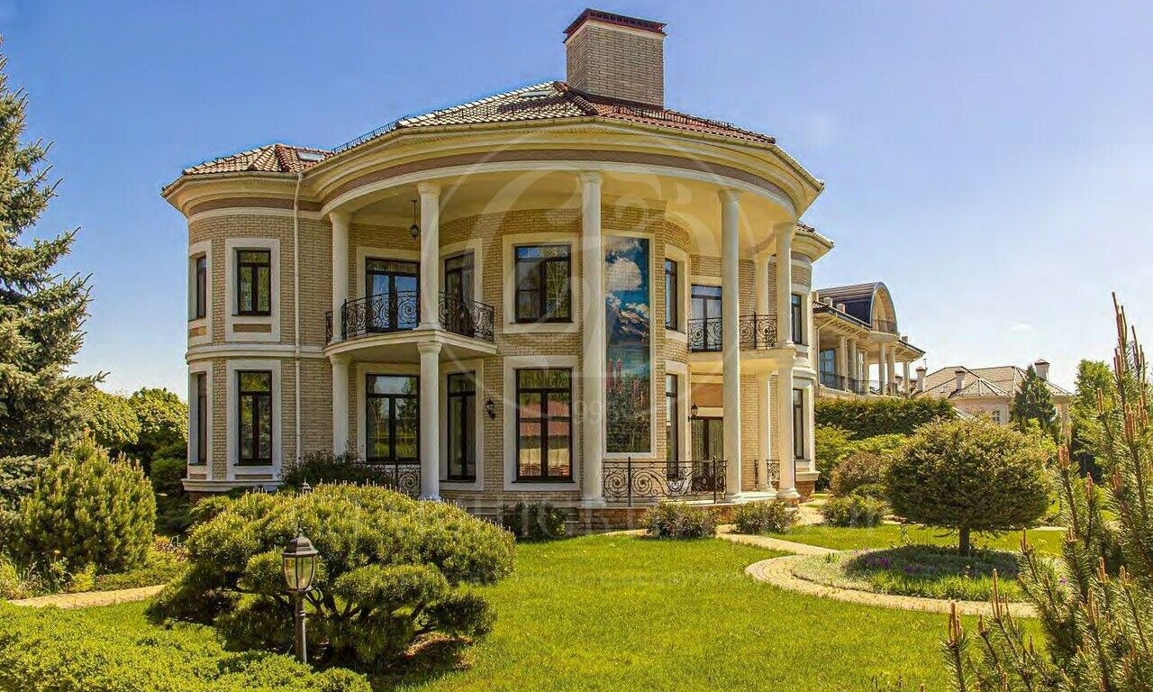 На продажу дом в поселке Миллениум парк