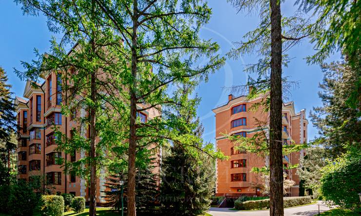 Лот-12075-437269 продажа дома Сколковское шоссе ФРМУ (КП Фонда развития Международного университета)