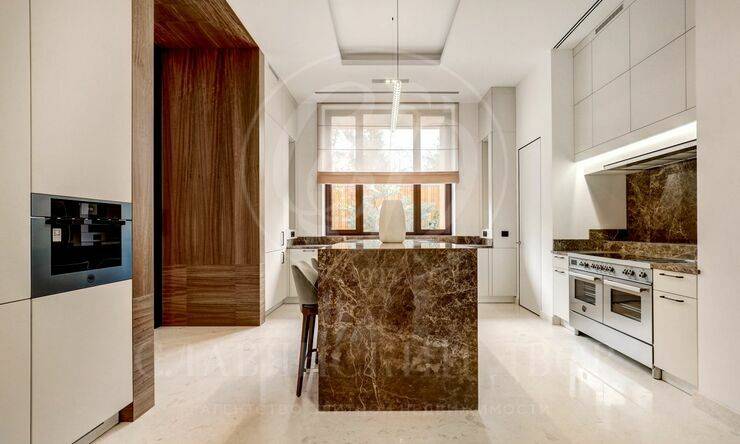 Лот-12072-437377 продажа дома Рублево-Успенское шоссе Ильинские дачи