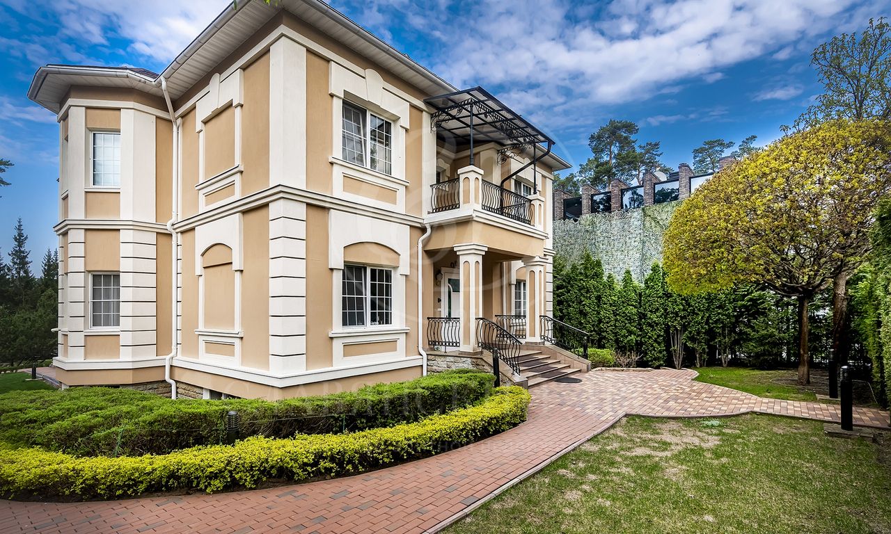 На продажу дом в поселке Николино (Новое Николино)