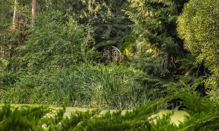 Лот-11631-442395 продажа участка Рублево-Успенское шоссе Сады Майендорф (бывшая территория санатория Барвиха)