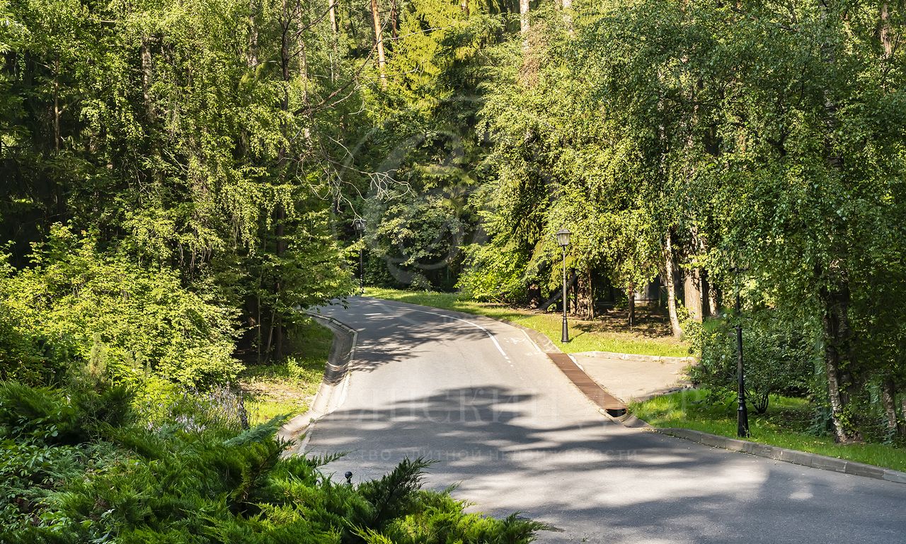 Продажа участка в поселке Сады Майендорф (бывшая территория санатория Барвиха)