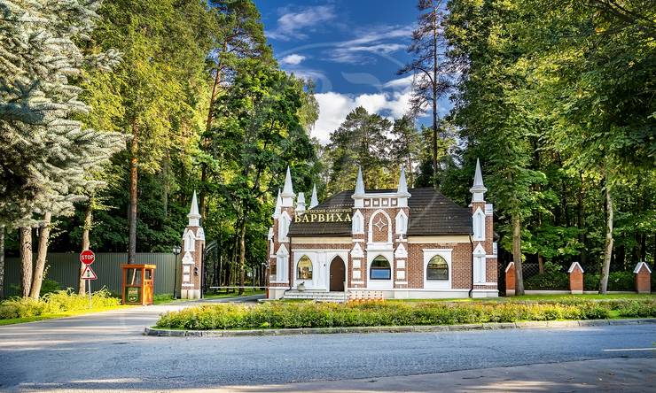 Лот-8272-443478 продажа дома Рублево-Успенское шоссе Сады Майендорф (бывшая территория санатория Барвиха)
