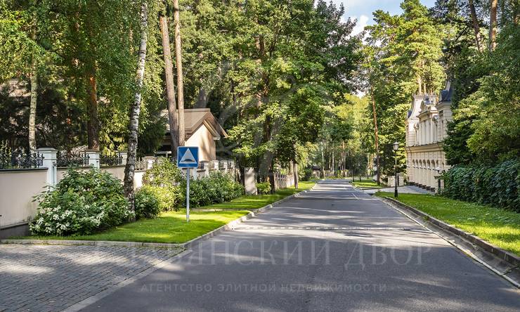 Лот-8272-443479 продажа дома Рублево-Успенское шоссе Сады Майендорф (бывшая территория санатория Барвиха)