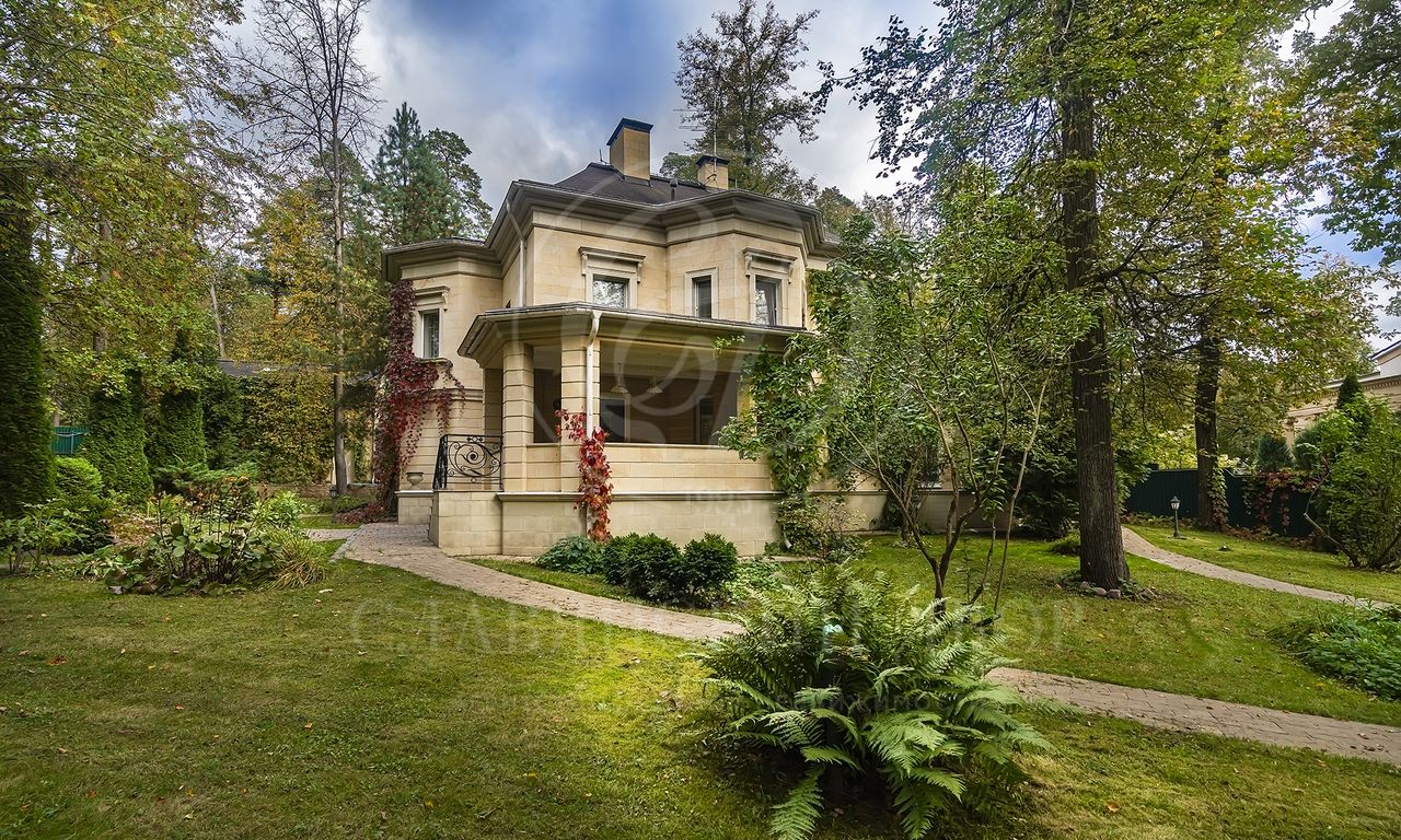 Уютный дом на территории пансионата