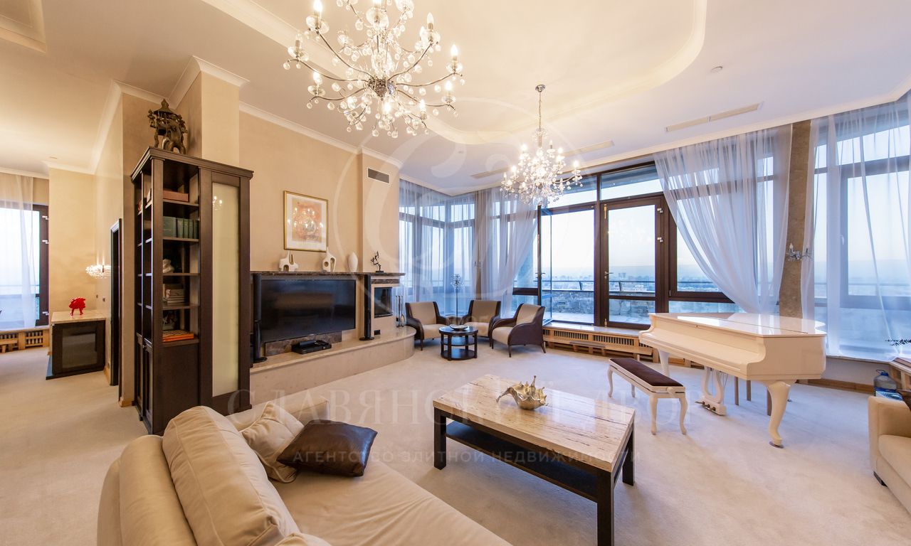 ПОТРЯСАЮЩИЙ ПЕНТХАУС