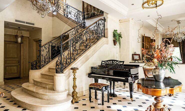 Лот-11411-448490 продажа дома Рублево-Успенское шоссе Жуковка Правая сторона