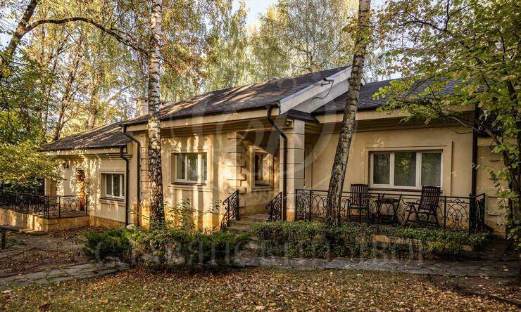 Лот-11411-448530 продажа дома Рублево-Успенское шоссе Жуковка Правая сторона