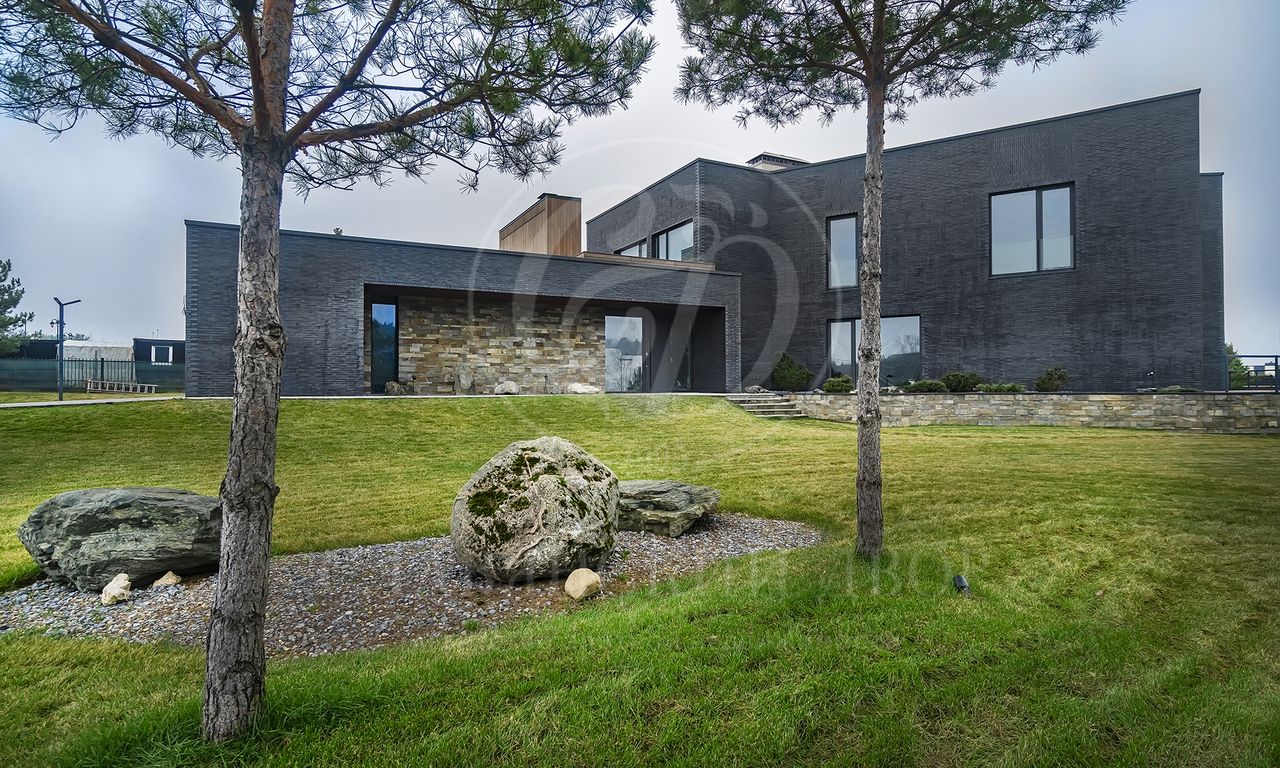 На продажу дом в поселке Резиденция Березки