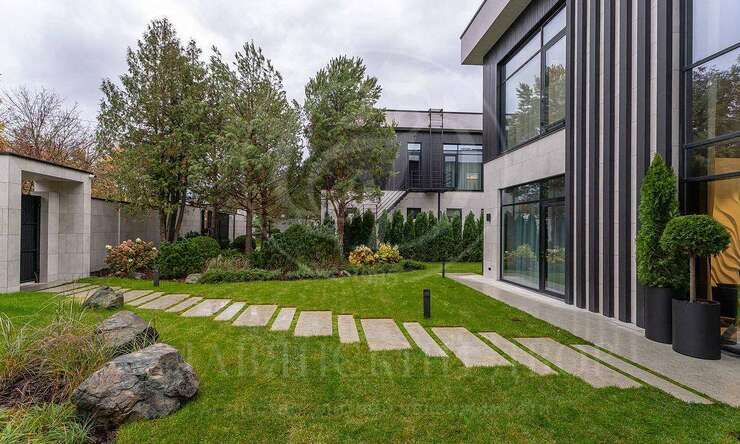 Лот-12091-455818 продажа дома Рублево-Успенское шоссе Жуковка Правая сторона