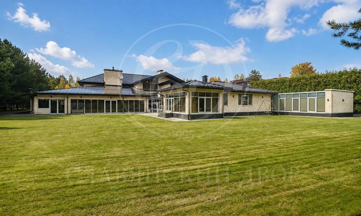 Лот-12080-471517 продажа дома Рублево-Успенское шоссе Жуковка 21 (XXI)