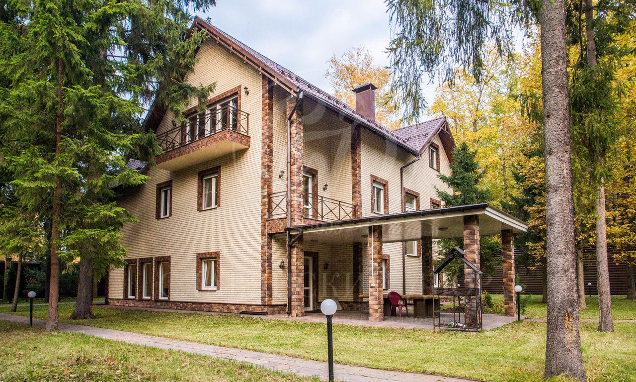 В аренду дом в поселке Назарьево