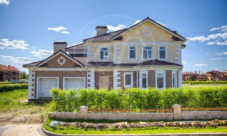 На продажу дом в поселке Миллениум парк
